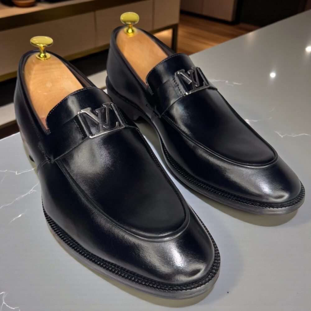 Loafer LV Carleton Preto
