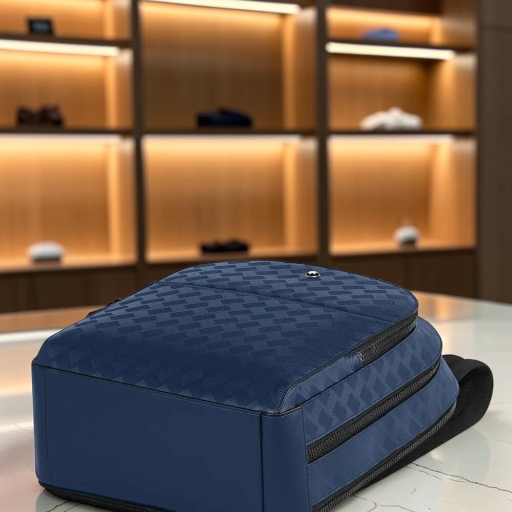 D_NQ_NP_2X_711920-MLB116103005436_092026-F-mochila-montblanc-grande-extreme-30-com-azul